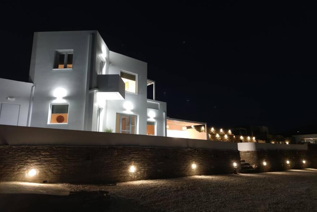 Eolia Luxury Suites Andros Batsíon Exterior foto
