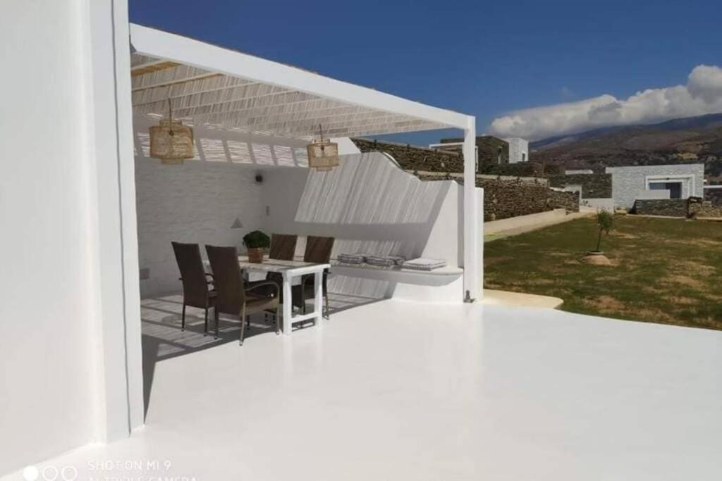 Eolia Luxury Suites Andros Batsíon Exterior foto